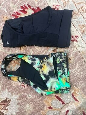 Fabletics Black Sports Bra with Green Multi Tie-Dye Racerback Top